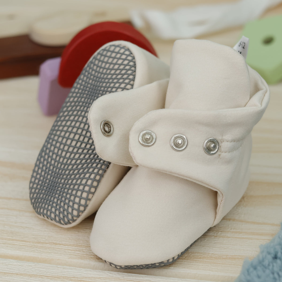 Stay-On Baby Booties, Organic Cotton Lined – Beige