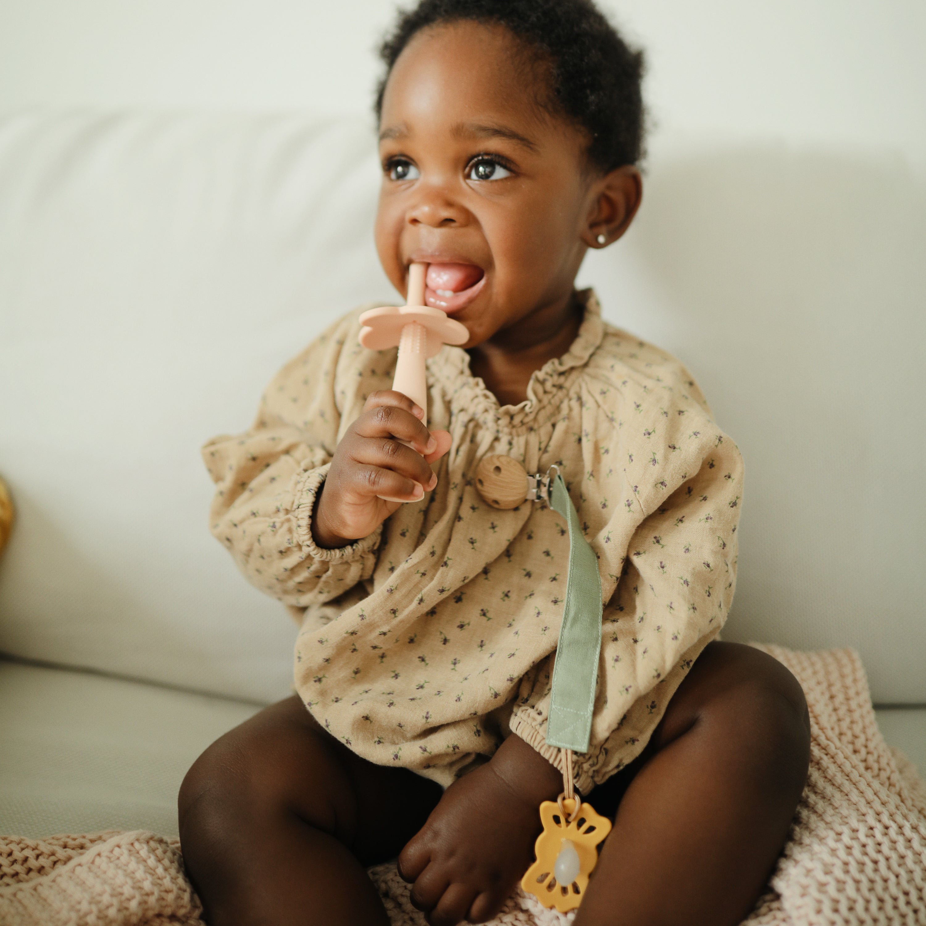 FRIGG Lucky Symmetrical Silicone Pacifier 2-Pack (0-6 Months)