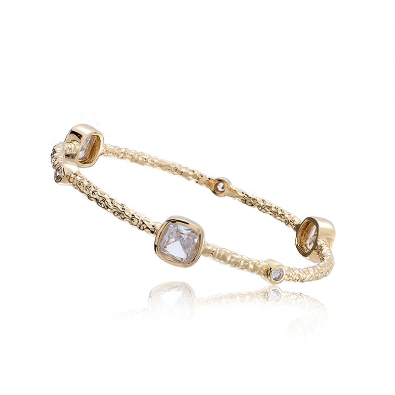 ARCTIC MIST Hammered Bangle With Square Stones