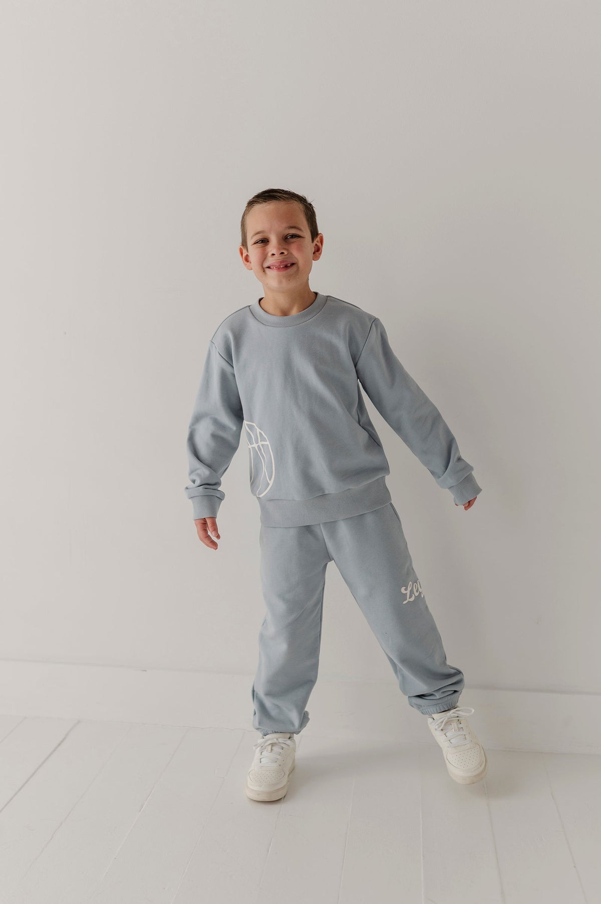 Boys Dario Graphic Sweatshirt in Blue Fog