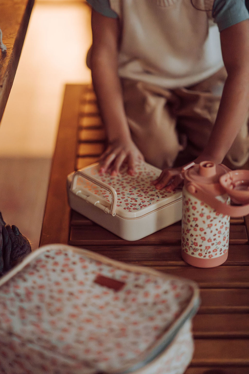 3 Compartment Leakproof Lunchbox | Sunset Meadow