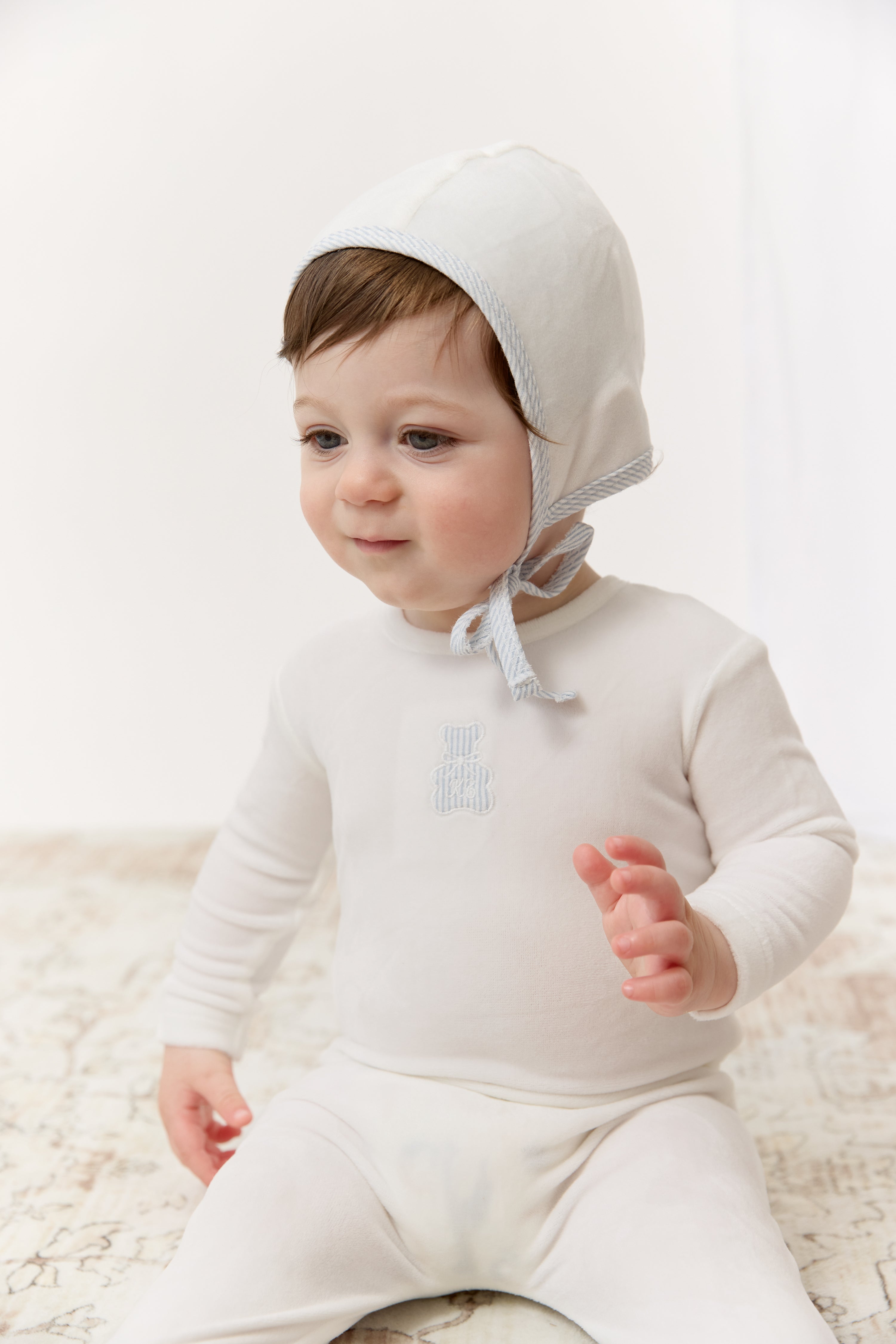 Petit Ours Footie & Hat Set - White Blue