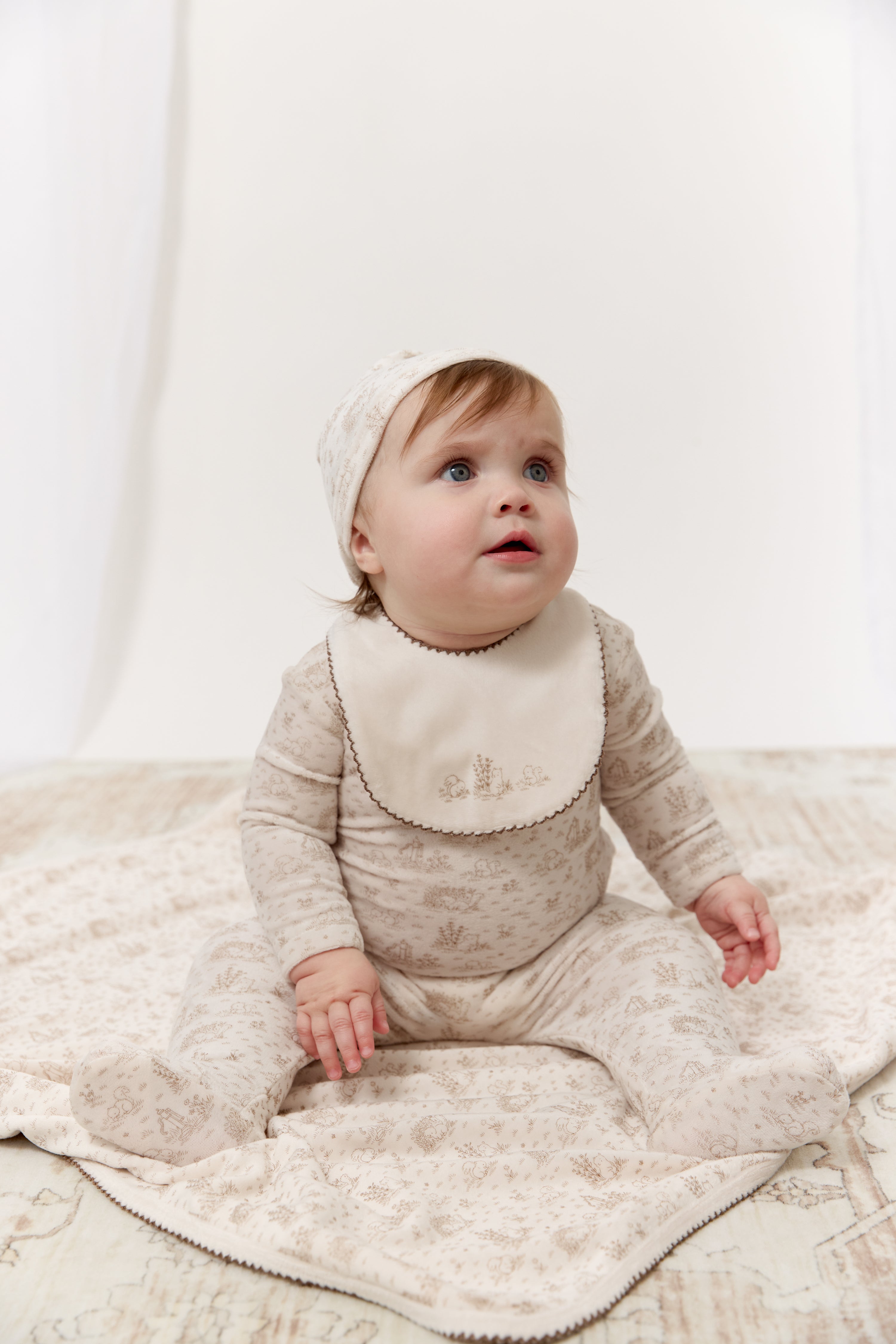 Woodland Toile Footie, Hat & Blanket Set - Taupe