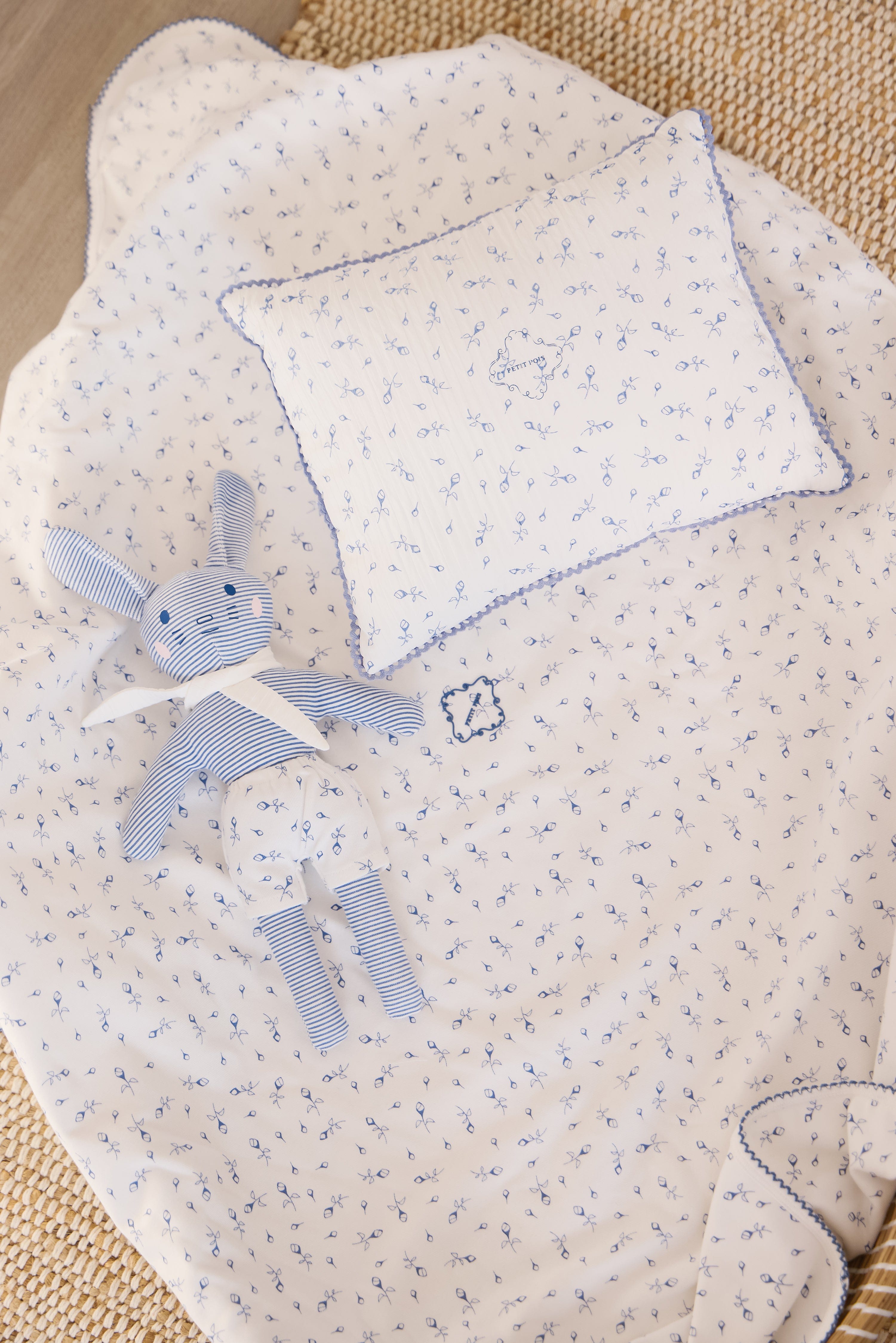 Petit Pois Throw Pillow - Blue