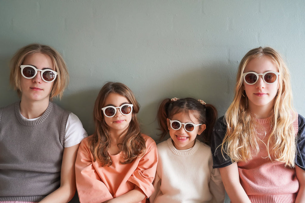 Classic | Sustainable Sunglasses | Plant-Based Bendable Polarized - Adult | 16+ Y |  Sunset Gingham