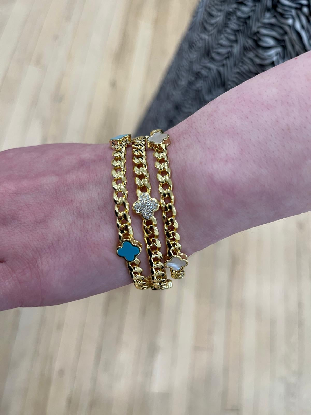 Link Bangle Accented With Mother Of Pearl Clovers